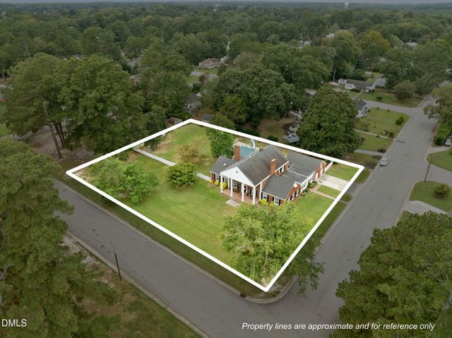 800 S Howard Circle, Tarboro, NC 27886