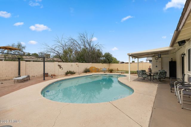 4732 W ALTADENA Avenue, Glendale, AZ 85304