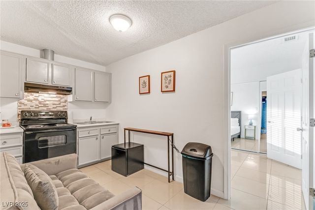 5514 Oxbow Street, Las Vegas, NV 89119