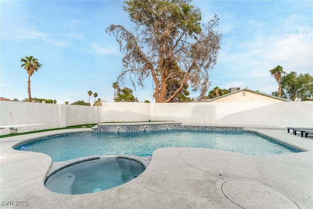 5514 Oxbow Street, Las Vegas, NV 89119