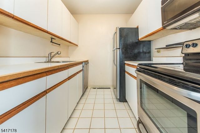 260 Main St 214, Little Falls Twp., NJ 07424