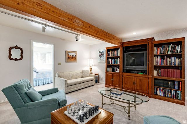 8158 S ANDORRA LN, Sandy, UT 84093