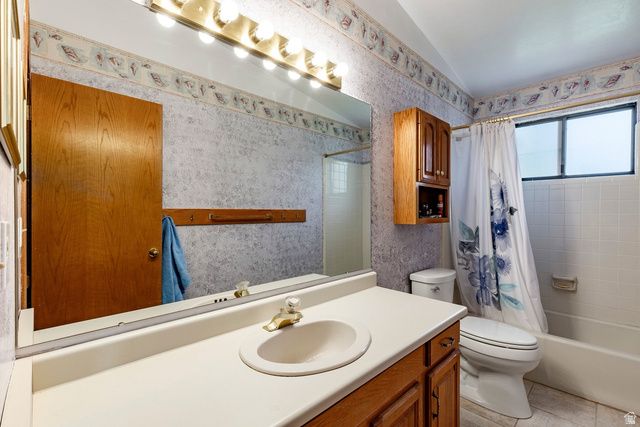 8158 S ANDORRA LN, Sandy, UT 84093