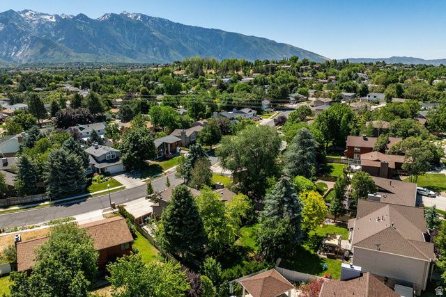 8158 S ANDORRA LN, Sandy, UT 84093