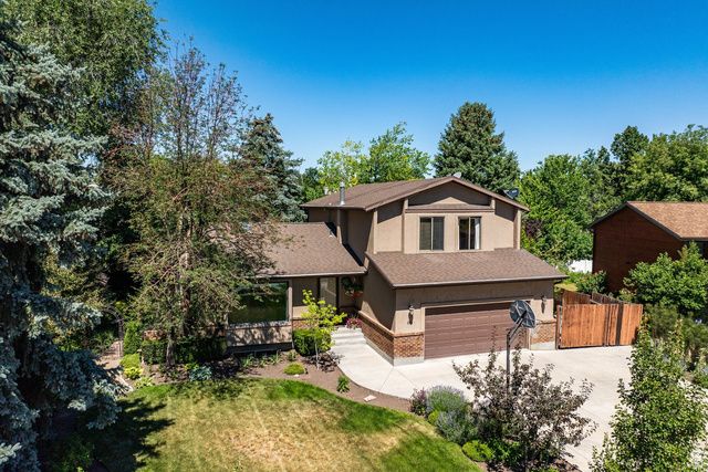 8158 S ANDORRA LN, Sandy, UT 84093