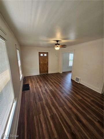 905 Belvedere Avenue SE, Warren, OH 44484