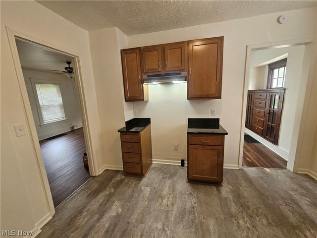 905 Belvedere Avenue SE, Warren, OH 44484