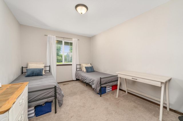 4407 N Ridge Port St, Wichita, KS 67205