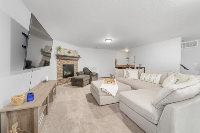 4407 N Ridge Port St, Wichita, KS 67205