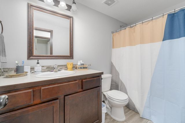 4407 N Ridge Port St, Wichita, KS 67205