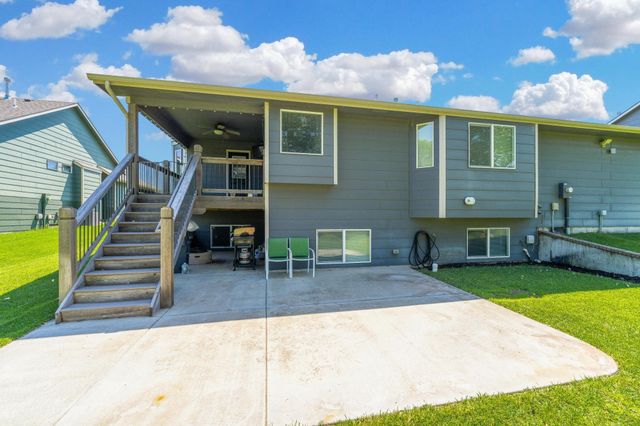 4407 N Ridge Port St, Wichita, KS 67205