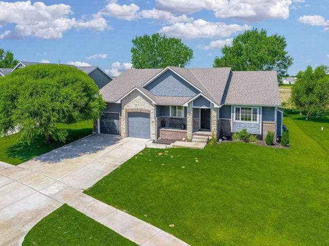 4407 N Ridge Port St, Wichita, KS 67205