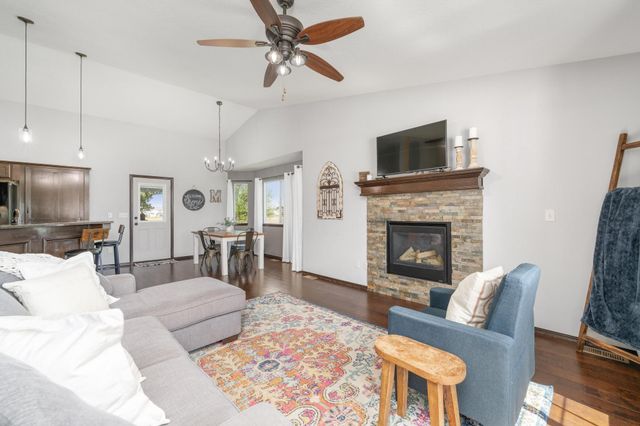 4407 N Ridge Port St, Wichita, KS 67205