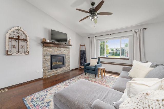 4407 N Ridge Port St, Wichita, KS 67205