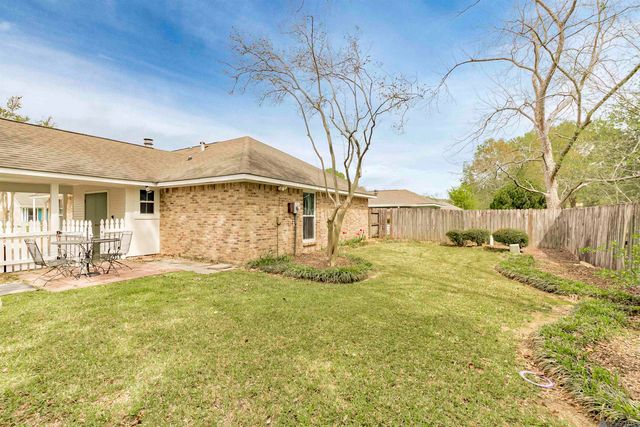 1336 Bullrush Dr, Baton Rouge, LA 70810