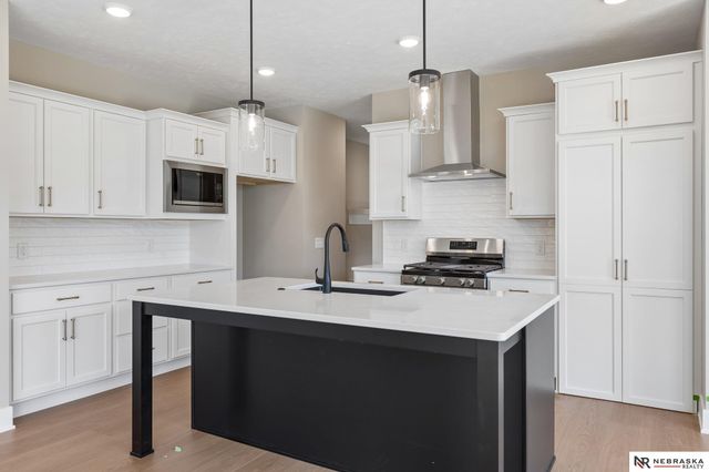 12705 Glenn Street, Papillion, NE 68138