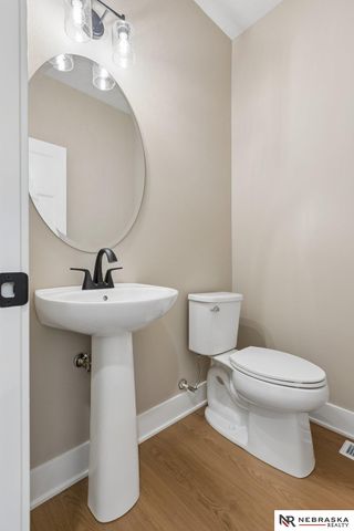 12705 Glenn Street, Papillion, NE 68138