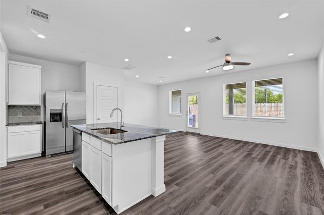 3015 Ocean Cay Drive, Houston, TX 77047