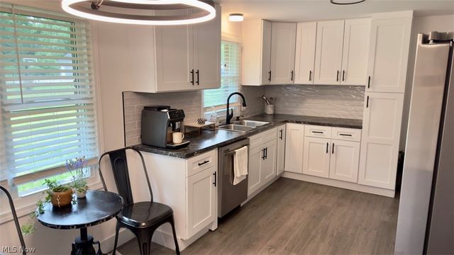 2840 Denver Drive, Poland, OH 44514