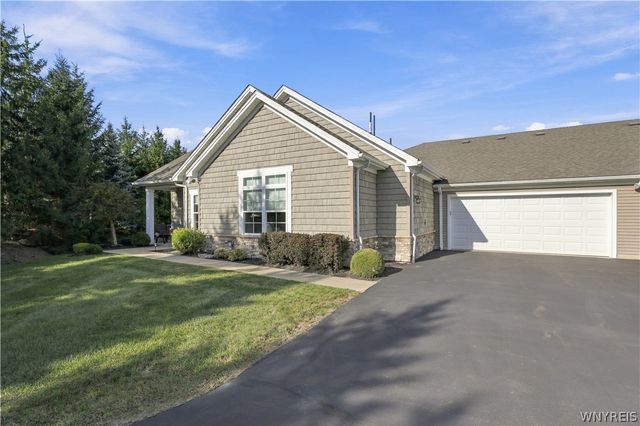 5665 Southwestern Boulevard 41B, Hamburg, NY 14075