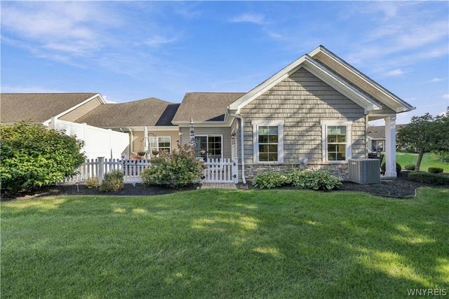 5665 Southwestern Boulevard 41B, Hamburg, NY 14075