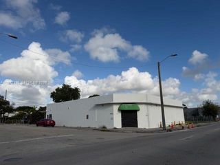 102 NW 22nd Ave, Miami, FL 33125