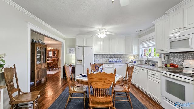 26864 West Limestone School Road, Lester, AL 35647