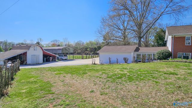 26864 West Limestone School Road, Lester, AL 35647