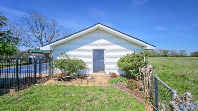 26864 West Limestone School Road, Lester, AL 35647