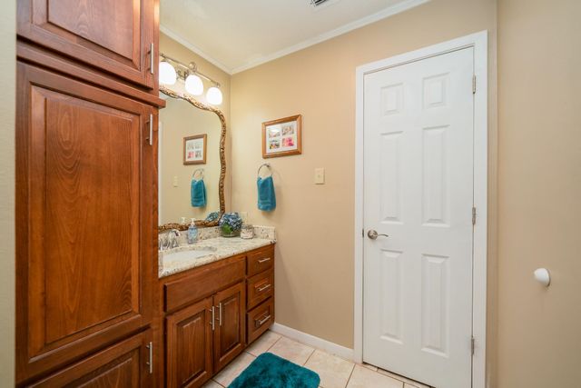 11055 Noonday Rd, Hallsville, TX 75650