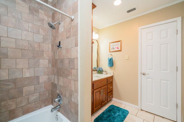 11055 Noonday Rd, Hallsville, TX 75650