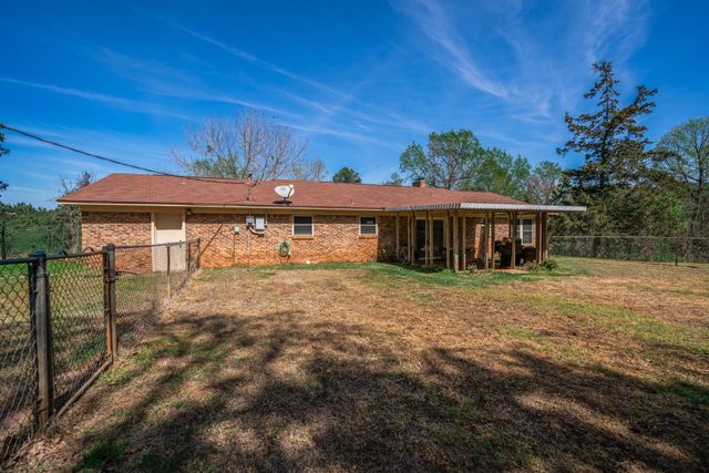 11055 Noonday Rd, Hallsville, TX 75650