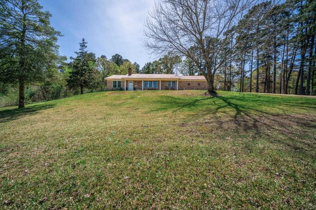 11055 Noonday Rd, Hallsville, TX 75650