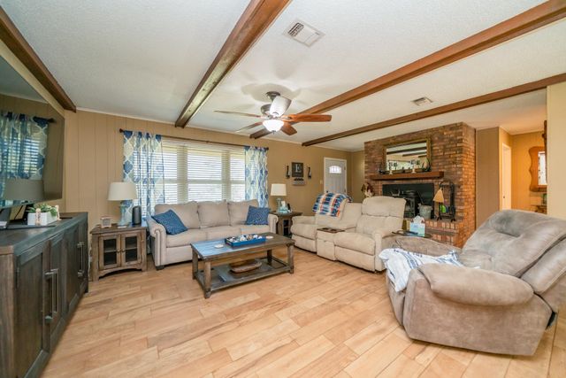 11055 Noonday Rd, Hallsville, TX 75650