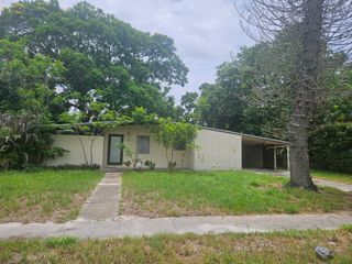 174 SE Celestia Court, Port St. Lucie, Port St Lucie, FL 34983