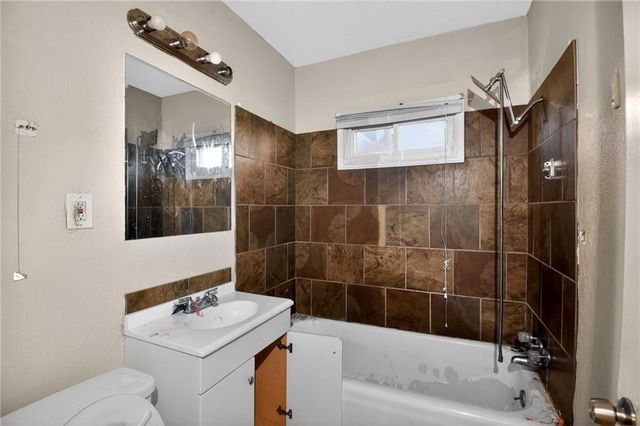 5114 Michigan Avenue, Kansas City, MO 64130