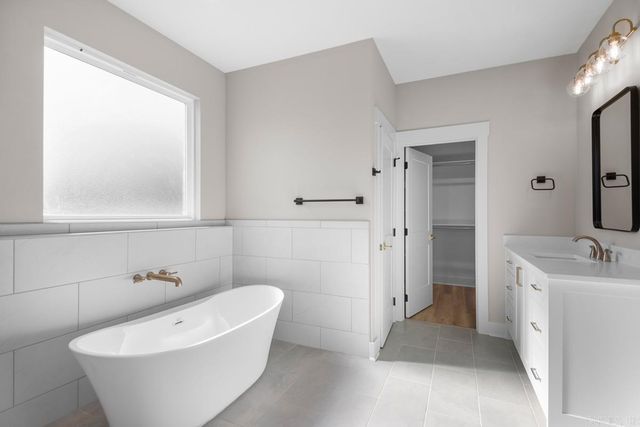 12786 W Sardis Road, Bauxite, AR 72011