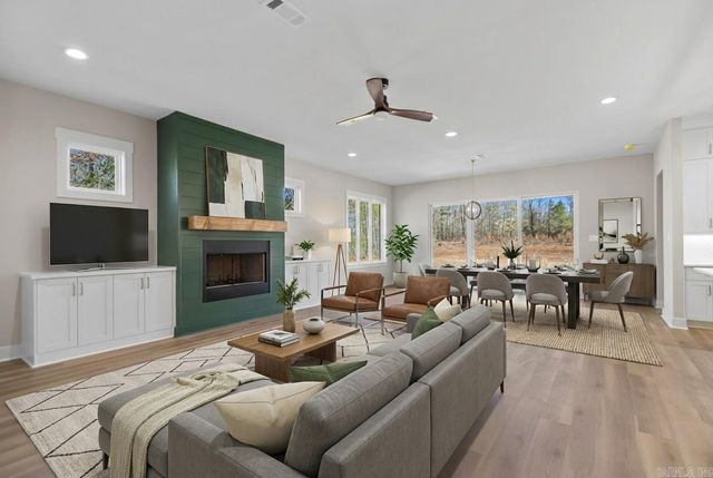 12786 W Sardis Road, Bauxite, AR 72011