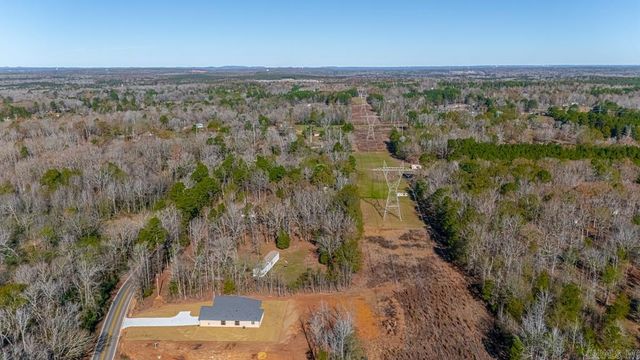 12786 W Sardis Road, Bauxite, AR 72011