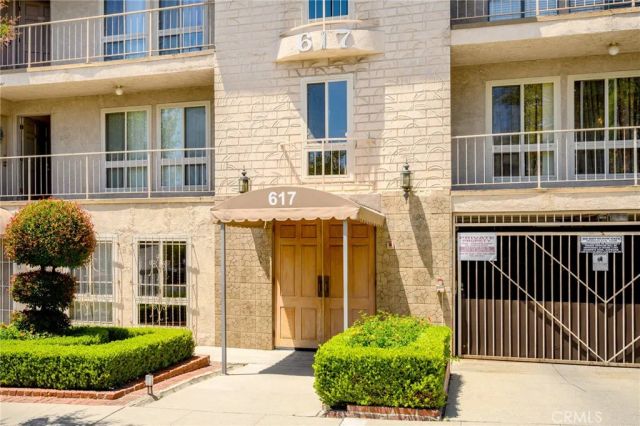 617 E Angeleno Avenue 206, Burbank, CA 91501