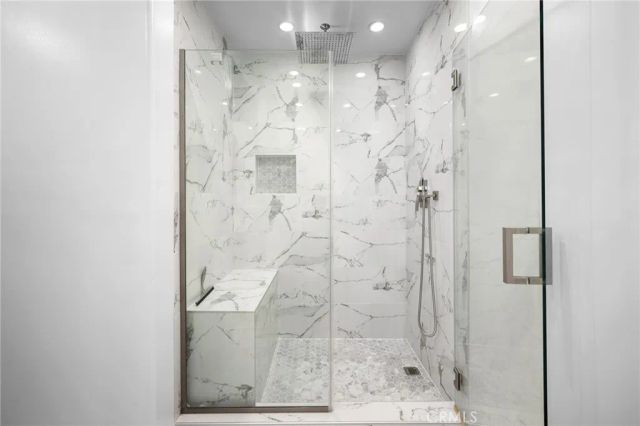 617 E Angeleno Avenue 206, Burbank, CA 91501