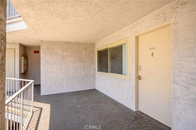 617 E Angeleno Avenue 206, Burbank, CA 91501
