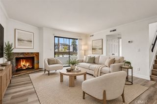 19620 Sherman Way Unit 1, Reseda, CA 91335