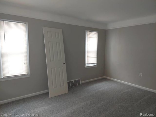 18682 Sumner, Redford Charter Township, MI 48240