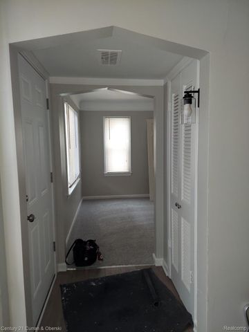 18682 Sumner, Redford Charter Township, MI 48240