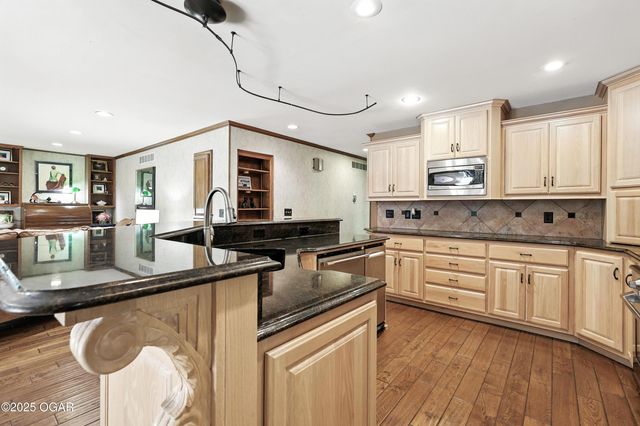 5623 Rivercrest Valley Drive, Joplin, MO 64804