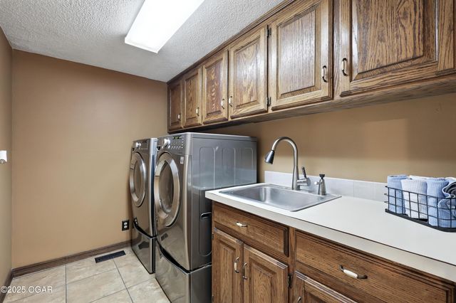 5623 Rivercrest Valley Drive, Joplin, MO 64804