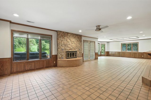 5623 Rivercrest Valley Drive, Joplin, MO 64804
