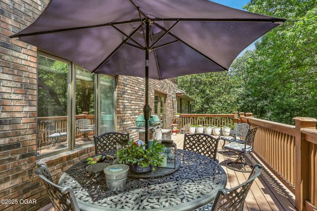 5623 Rivercrest Valley Drive, Joplin, MO 64804