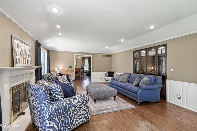 5623 Rivercrest Valley Drive, Joplin, MO 64804